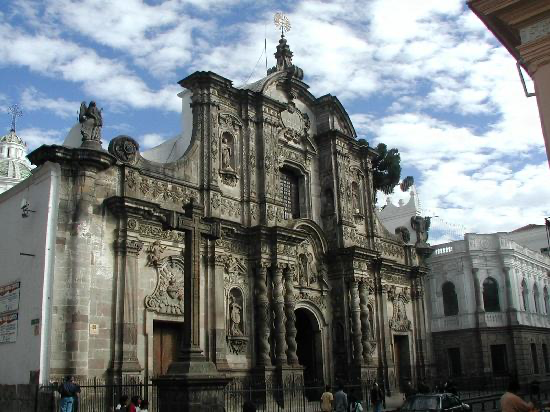 Museos y Sitios Históricos a Minutos del Zen Hotel